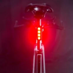 Faretto Posteriore Knog Blinder Mob Four Eyes V Nero -Negozio All Aperto 11719 003