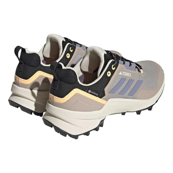 Scarpe Adidas Terrex Swift R3 GORE-TEX Marrone Sabbia Lilla Nero Donna 6 Scarpe Adidas Terrex Swift R3 GORE-TEX Marrone Sabbia Lilla Nero Donna - immagine 4